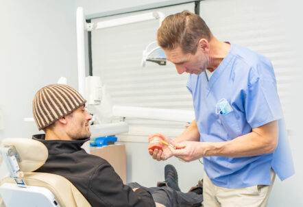 Does Dentures and Implants Work Together