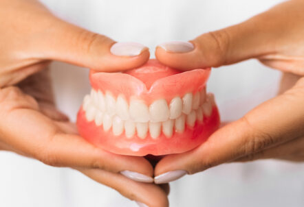 Everything-you-should-know-about-Dentures-and-Partial-Dentures